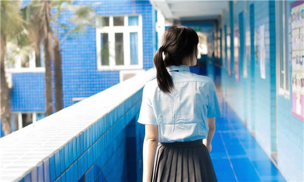 英德如何找到一个可以帮助我生孩子的女人？